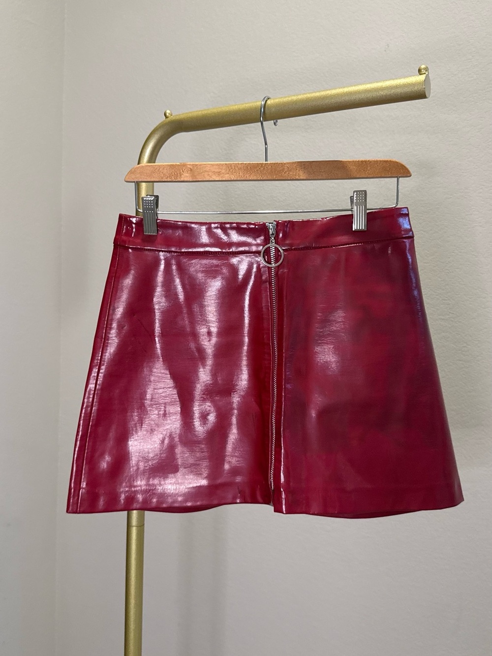 Zara Glossy Wine-Red Faux Leather A-Line Mini Skirt with Ring Zip